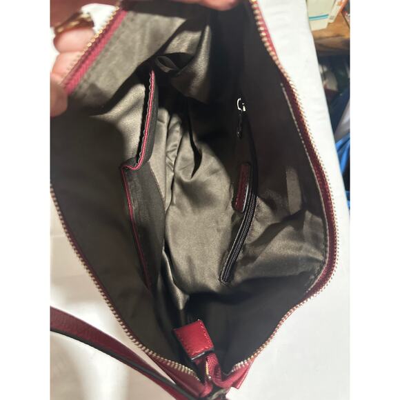 S-Zone Hobo expandable width hand bag, Burgandy  Cow Hide leather Zip closure - Picture 3 of 13